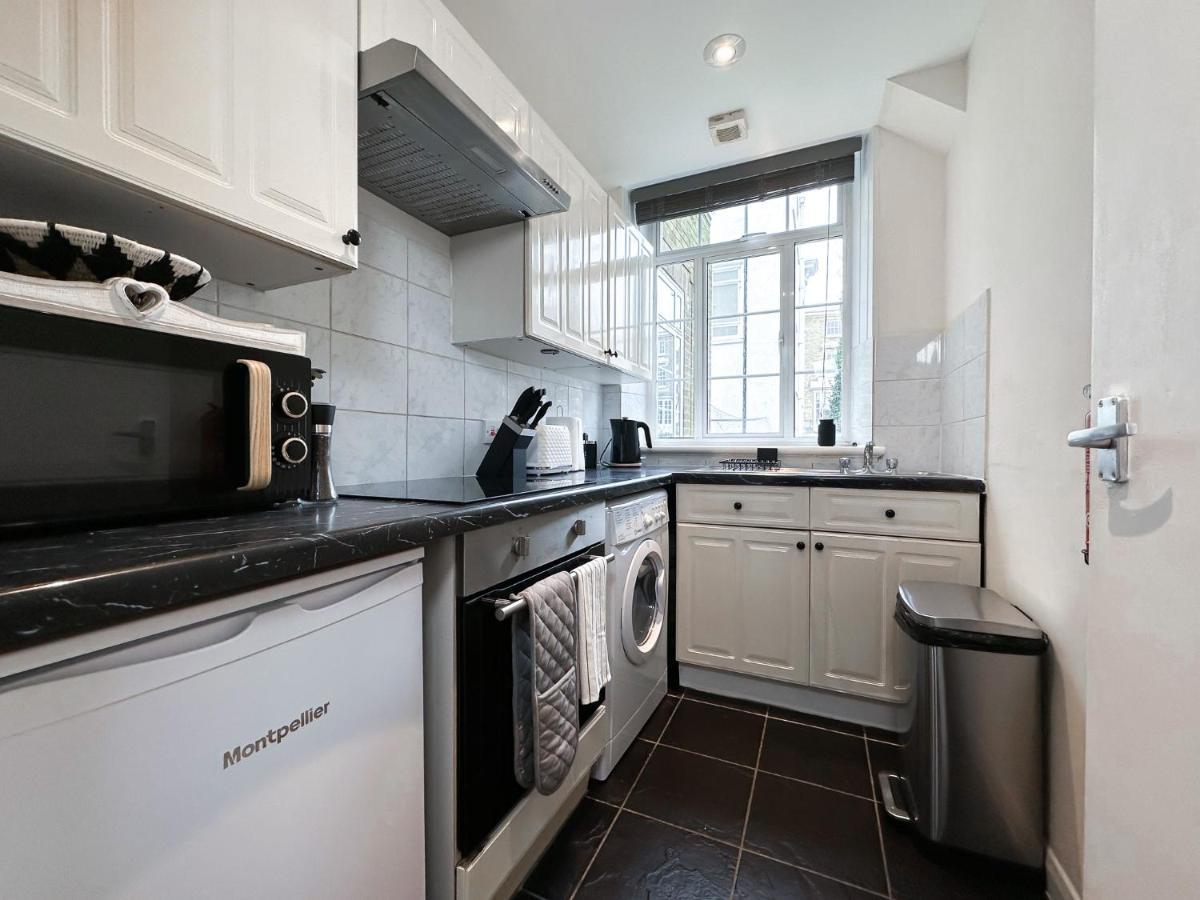 Spacious Apartment - Double And Sofa Bed - Wonderful Pavilion Views 브라이턴 외부 사진